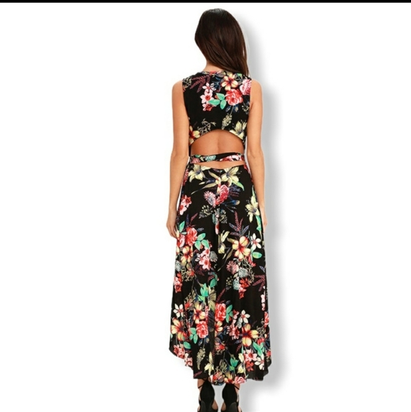 Lulu's Floral Dress - Picture 3 of 8